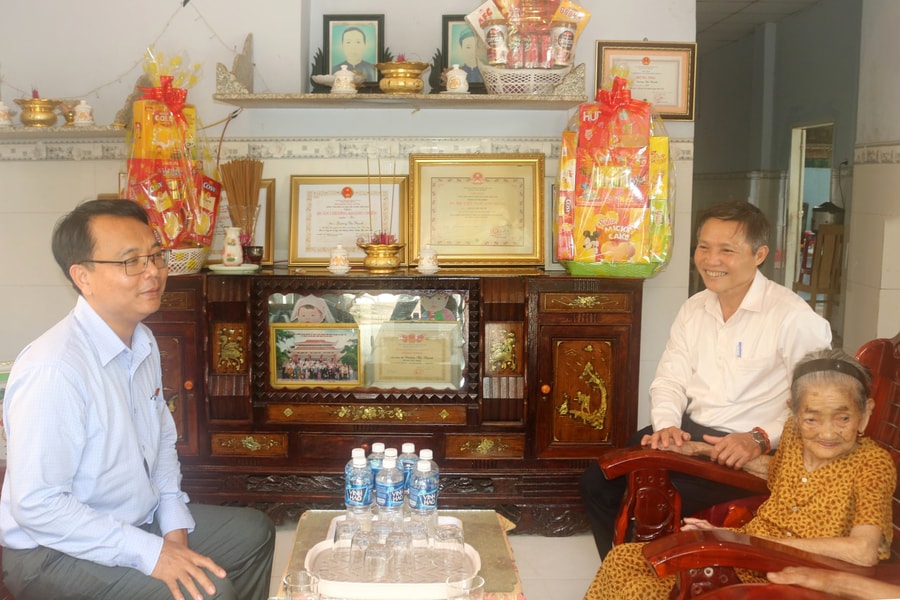 Tuổi 97 của Mẹ Việt Nam Anh hùng Dương Thị Thạnh