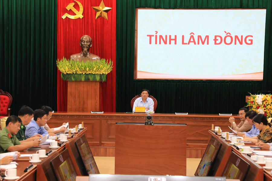 Thủ tướng Chính phủ chỉ đạo phải hoàn thành cấp phép toàn bộ tàu cá