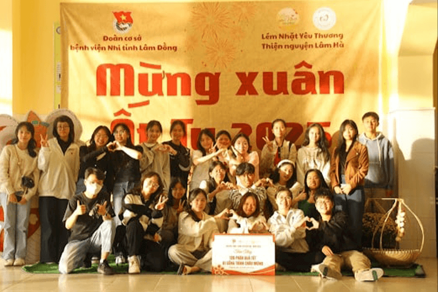 Lửa thiện nguyện từ những trái tim Db451 sòng bạc trực tuyến tuổi 18