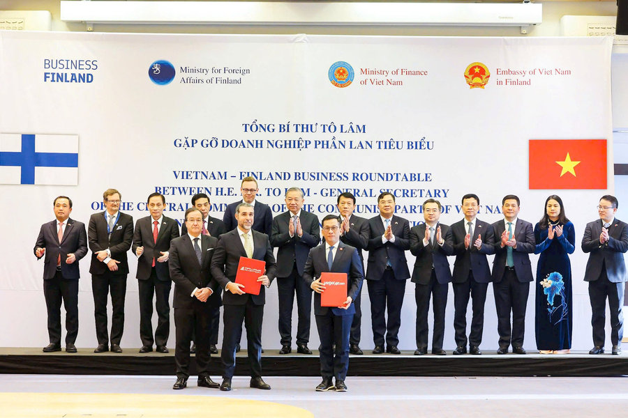 Tổng Bí thư Tô Lâm chứng kiến Vietjet và Airways Aviation ký thỏa thuận phát triển nguồn lực hàng không quốc tế tại Phần Lan