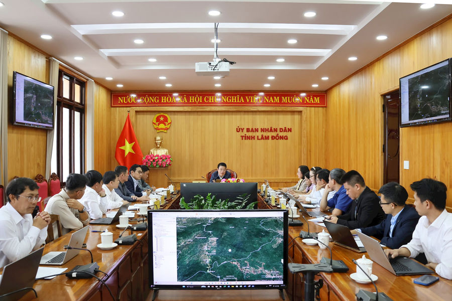 Nỗ lực phủ sóng 100% thôn, bản