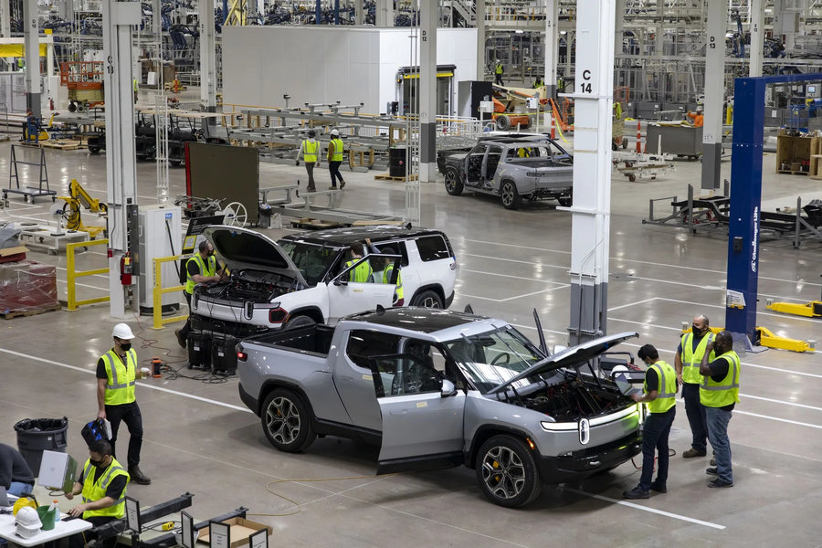 Rivian R2 thế hệ mới: Đánh giá sơ bộ trước ngày ra mắt