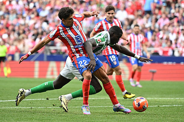 Betis vs Atletico Madrid: cuộc đấu trí cho top 4 La Liga