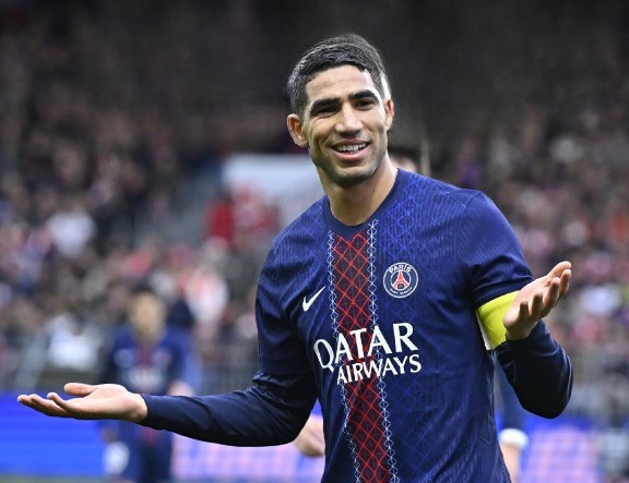 Hakimi lập cú đúp, PSG thắng Brest 3-0 lên đỉnh Ligue 1