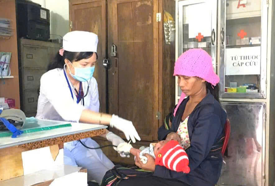 Y tế cơ sở nỗ lực nâng cao tỷ lệ tiêm chủng