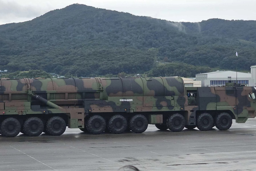 Hyunmoo-5 của Hàn Quốc: tên lửa xuyên phá sâu 100 m