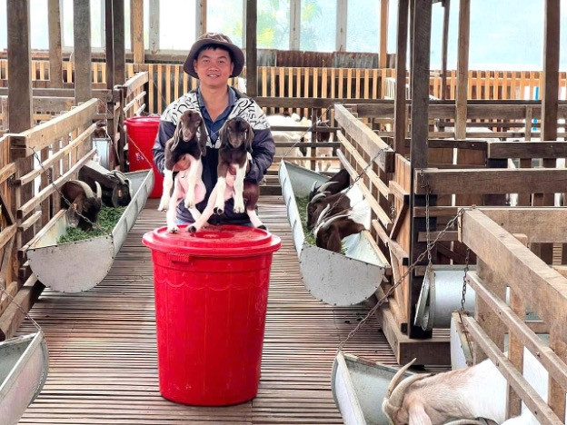 A Goat Circular Farming System has been built in Bao Loc