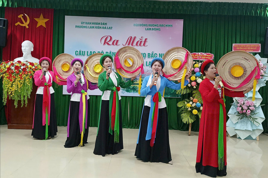 Ra mắt Câu lạc bộ Dân ca Quan họ Bắc Ninh phường Lâm Viên – Đà Lạt