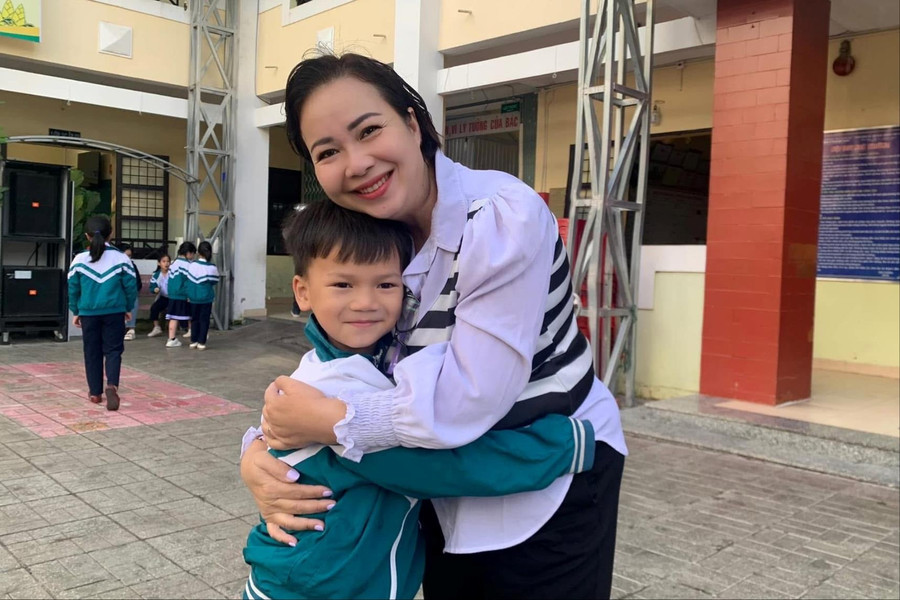 Người gắn bó với hoạt động thiện nguyện