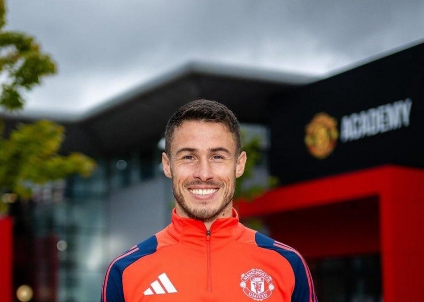 Man United bổ nhiệm Tommy Rowe làm HLV đội U15 học viện
