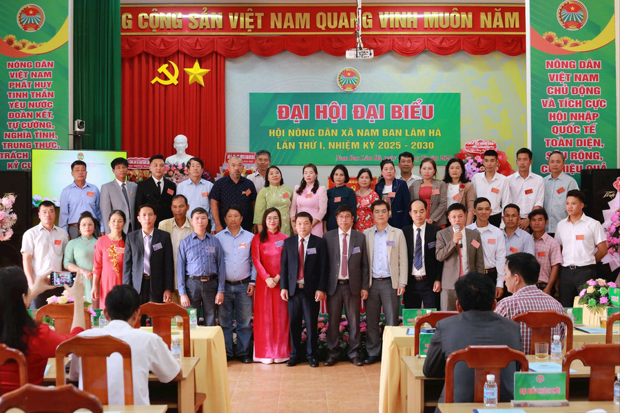 Nông dân Nam Ban Lâm Hà phát huy vai trò trong cộng đồng