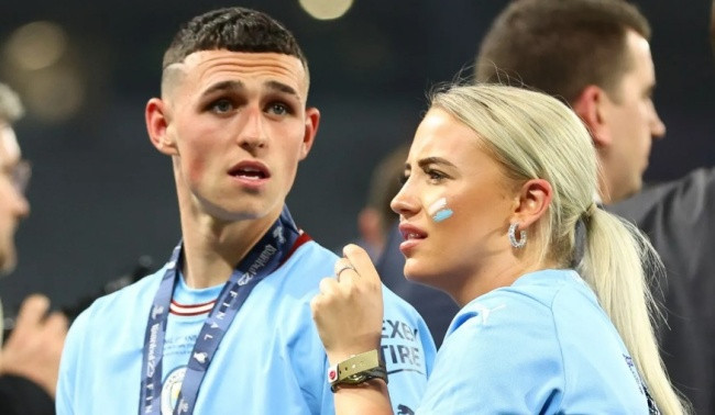 Foden và Man City dùng pháp lý chặn tin giả về con