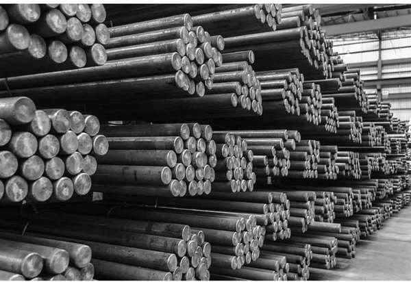 Giá thép hôm nay 1/11: Quặng sắt giảm giá do nhu cầu yếu