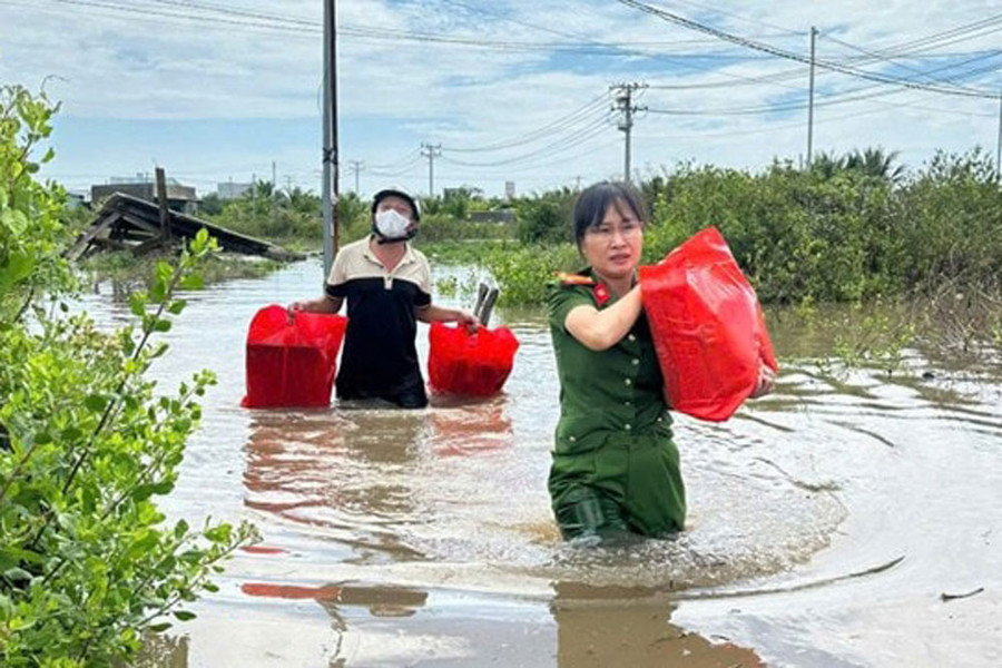 Ấm lòng giữa vùng mưa lũ Lâm Đồng