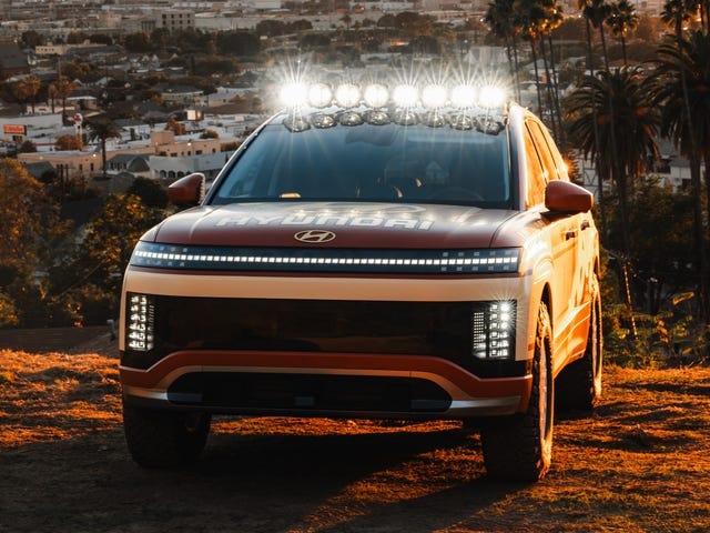 Hyundai Ioniq 9 BigTime: Khi SUV điện sẵn sàng vượt địa hình