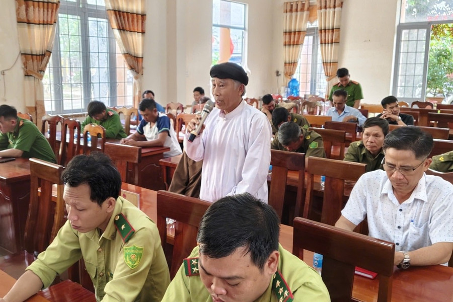 Công an xã Cát Tiên 2 lắng nghe ý kiến Nhân dân