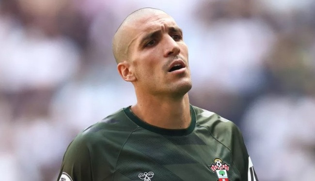 Southampton sắp tái hợp Oriol Romeu theo dạng tự do