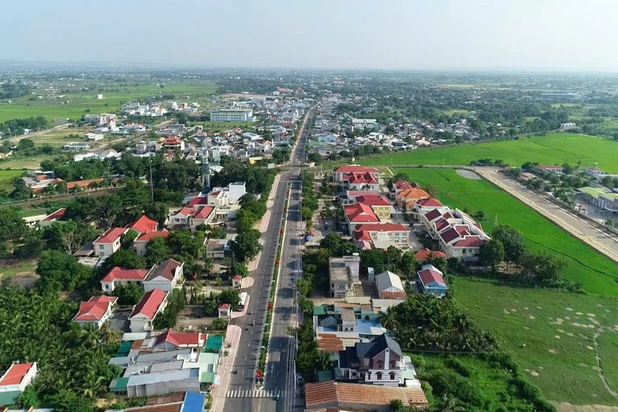 Xã Hàm Thuận kiện toàn bộ máy, vững mạnh sau sáp nhập