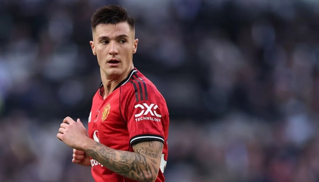 Sesko bị chỉ trích nặng sau trận Man Utd hòa 2-2 Tottenham