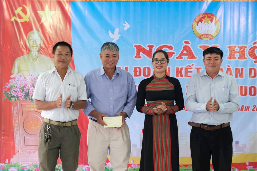 Rộn ràng Ngày hội Đại đoàn kết toàn dân tộc tại thôn 8, xã Đạ Huoai 3