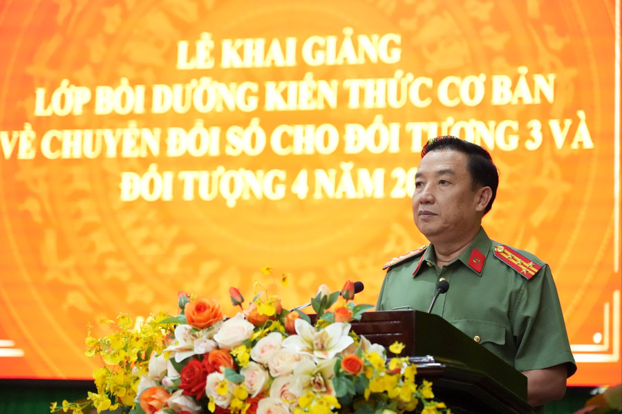 Công an Lâm Đồng tập huấn chuyển đổi số cho 120 cán bộ, chiến sĩ