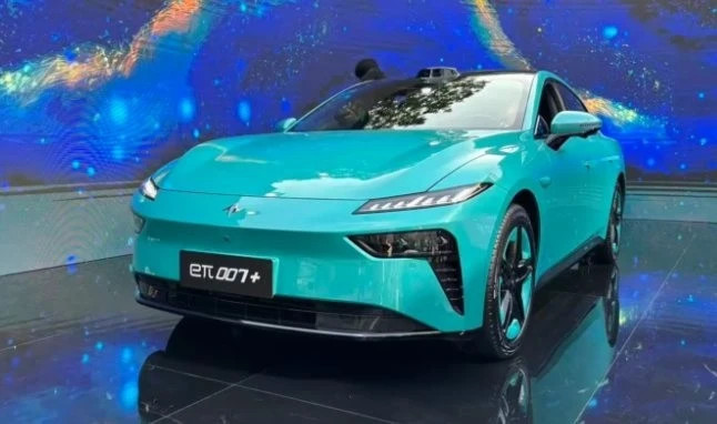 “Ông trùm” xe tải Trung Quốc ra mắt sedan điện cỡ Toyota Camry, giá từ hơn 500 triệu đồng