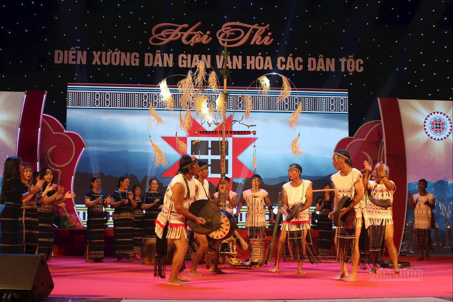 The Unique Gong Art of the K’ho