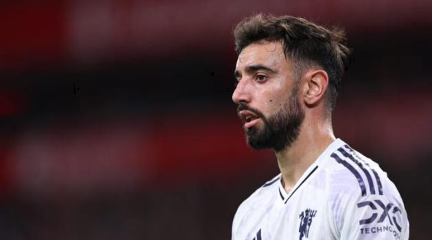 Bồ Đào Nha tái hiện 'ác mộng' Man Utd khi vắng Fernandes