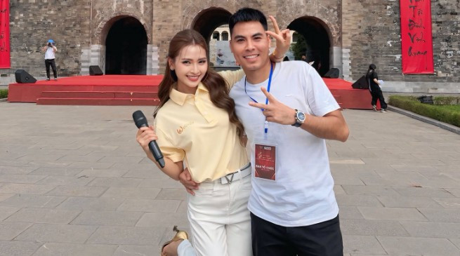 Đức Huy 'mất ngủ' vì lo cưới MC Huyền Trang hơn đá bóng