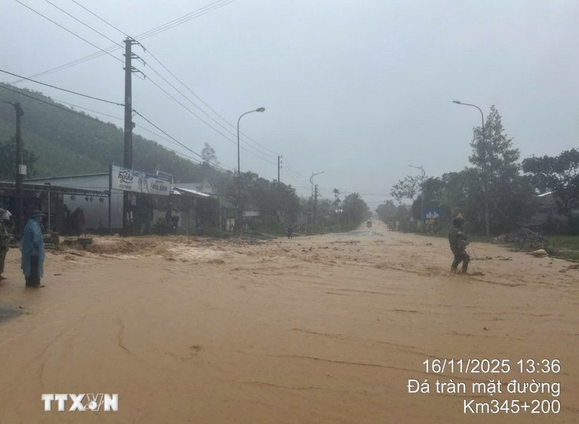 Chủ động phòng, tránh, ứng phó mưa lũ tại khu vực Trung Bộ
