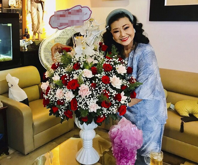 Hai nghệ sĩ Kim Cương: Cuộc sống của 'kỳ nữ' và siêu mẫu