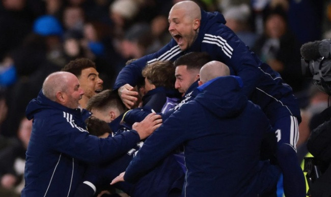 Scotland hạ Đan Mạch 4-2, giành vé dự World Cup sau 28 năm
