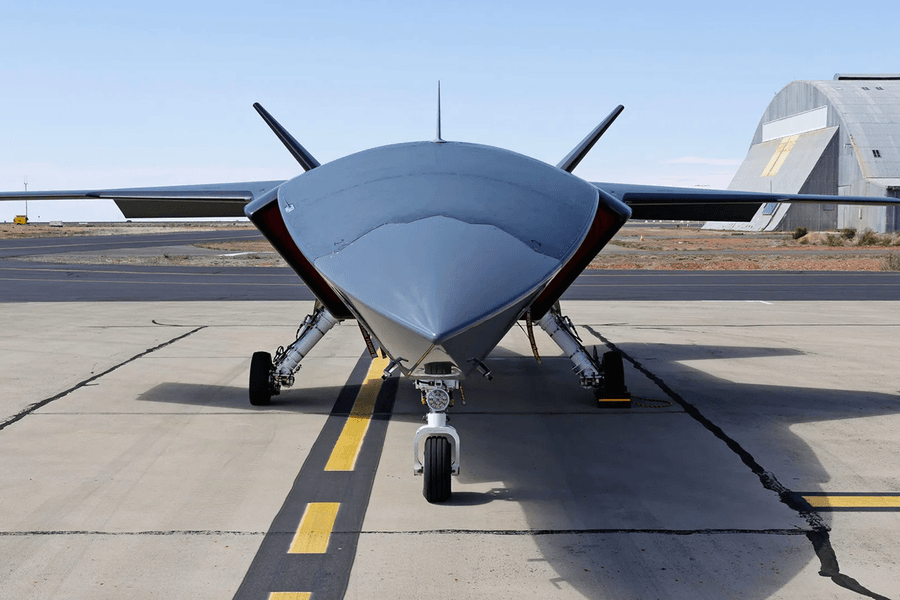 Boeing MQ-28 bắn thử AIM-120 AMRAAM: bước ngoặt CCA