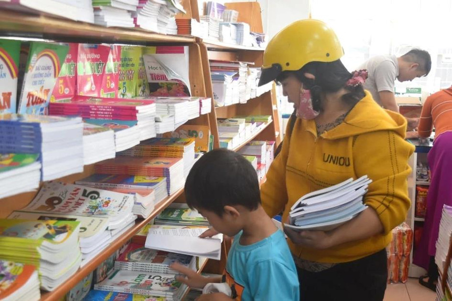 Đại biểu Quốc hội đề nghị cấp miễn phí sách giáo khoa ngay từ năm học tới