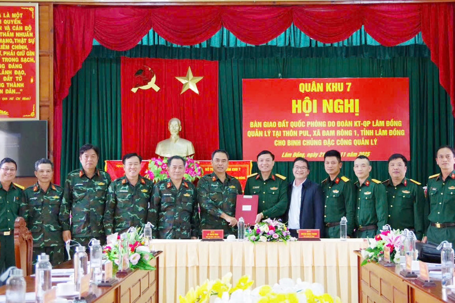 Bàn giao đất quốc phòng tại xã Đam Rông 1 cho Binh chủng Đặc công