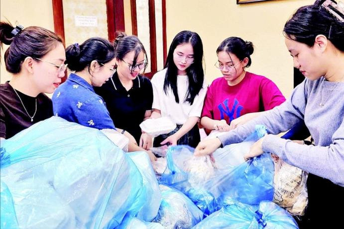 Triệu tấm lòng hướng về đồng bào vùng lũ