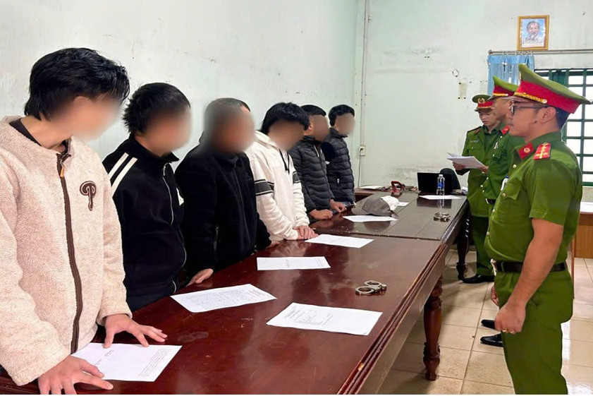 Đi đòi nợ gây náo loạn khu dân cư, 7 đối tượng bị khởi tố
