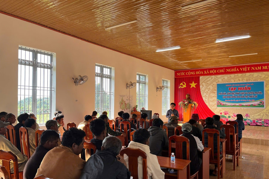 Nam Ban Lâm Hà đưa chính sách và pháp luật vào cuộc sống
