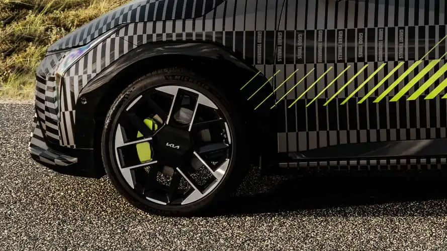 Kia EV4 GT lộ diện: Sedan hiệu năng cao thách thức thị trường