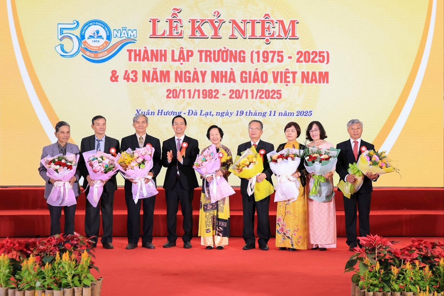 Hành trình 50 năm của lá cờ đầu ngành giáo dục Lâm Ðồng