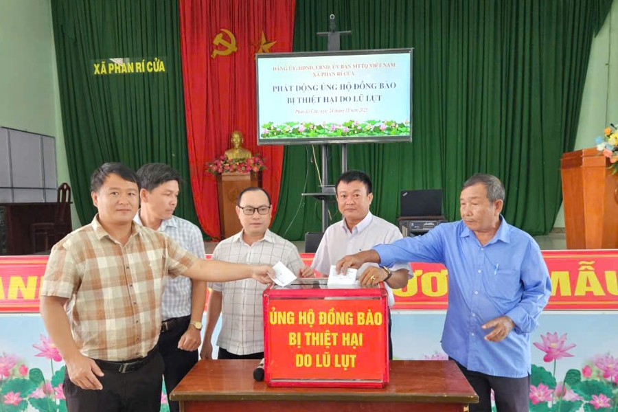 Nhiều địa phương phát động ủng hộ khắc phục thiệt hại mưa lũ tại Lâm Đồng