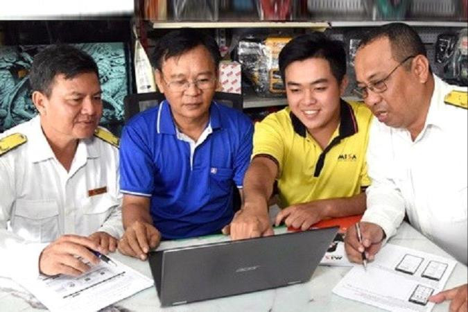 Đồng hành, hỗ trợ để hộ kinh doanh yên tâm chuyển từ thuế khoán sang kê khai