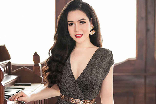 Diễn viên Trương Phương cảnh báo về tài khoản mạo danh