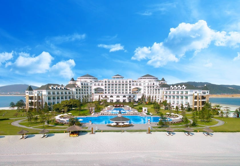 Vinpearl Hạ Long: Trải nghiệm resort 5 sao trên đảo Rều
