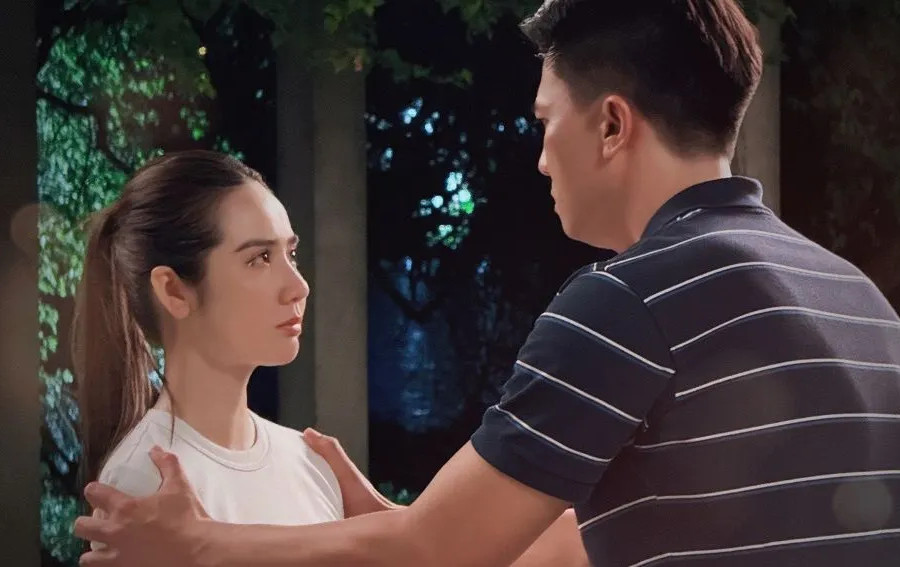 Cách em 1 milimet dẫn đầu rating, cặp đôi chính gây chú ý