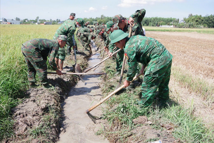 Lực lượng vũ trang tỉnh Lâm Đồng chung sức xây dựng nông thôn mới