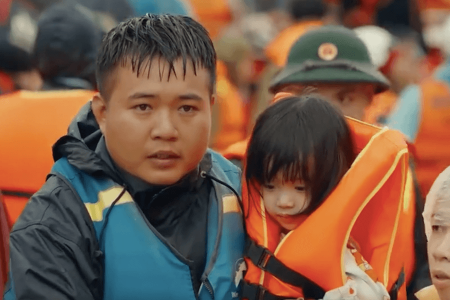 Phim tài liệu Vệt bùn: Nơi hy vọng nảy mầm từ gian khó