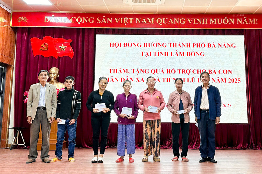 Hội đồng hương Đà Nẵng tại Lâm Đồng trợ giúp bà con vùng lũ