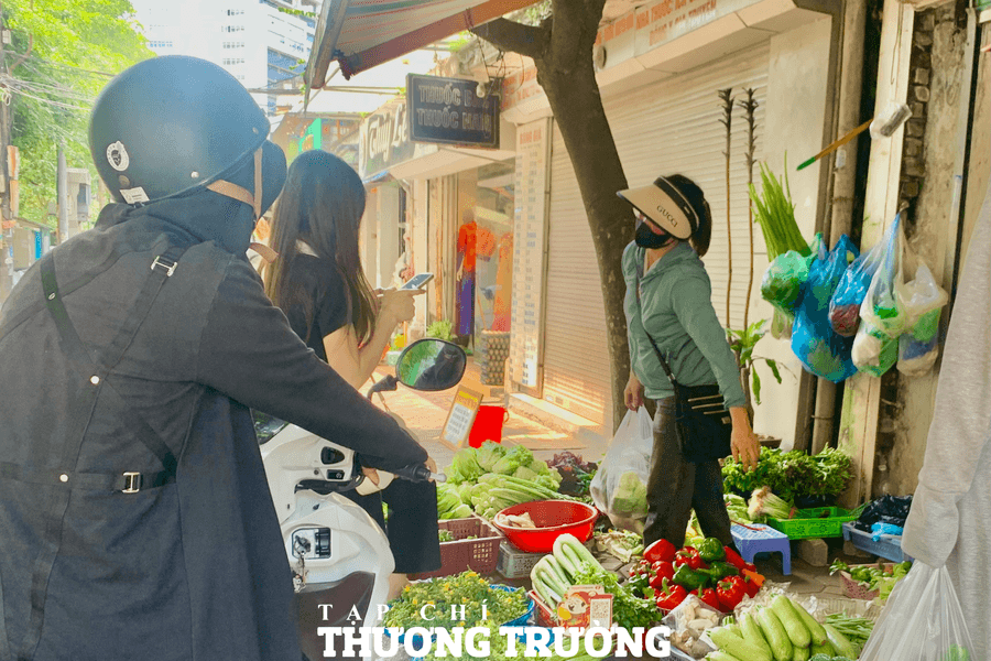 Giá rau xanh TP.HCM tăng gấp đôi, siêu thị vào cuộc bình ổn