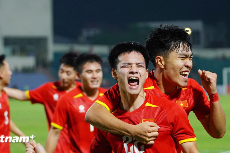 Đội hình U22 Việt Nam gặp Lào: "Mũi đinh ba" Quốc Việt - Thanh Nhàn - Đình Bắc